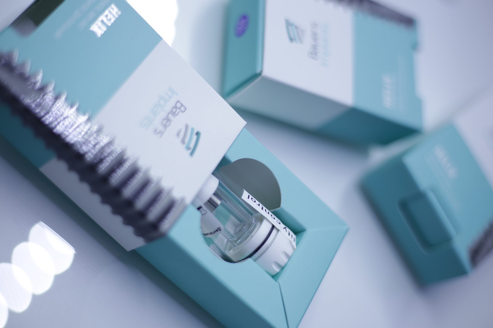 Що таке імплантація зубів?