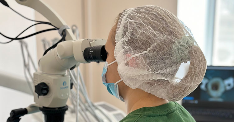 Лікування кореневих каналів або очищення карієсу